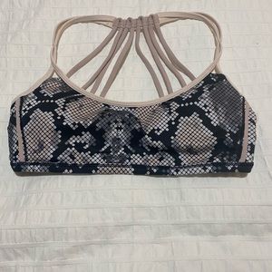 Lululemon sports bra